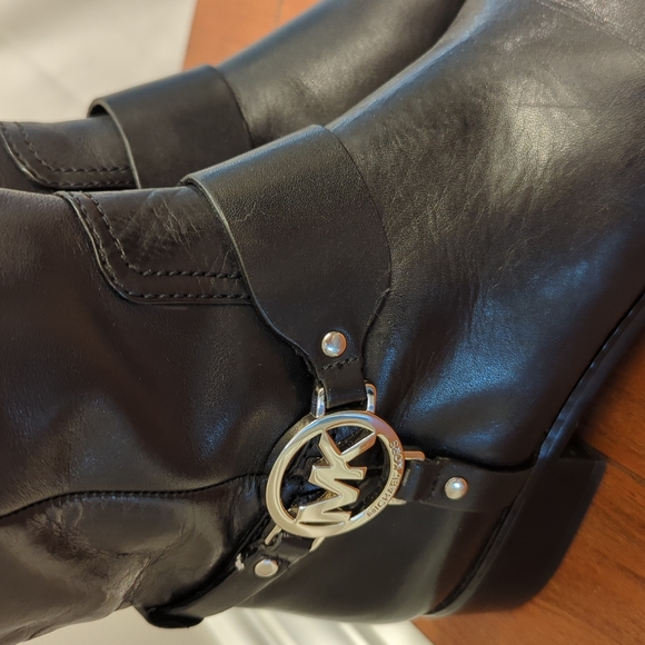 Michael Kors knee high leather boots Size 6M - Picture 11 of 13